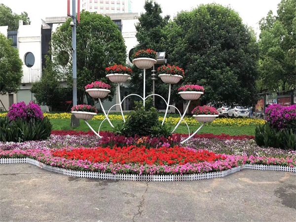 河北花箱设计厂家浅析： 户外景观花箱设计知识